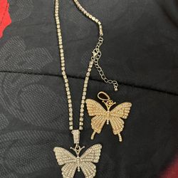 Womans 🦋 Butterfly Necklace W/ Extra butterfly 🦋 