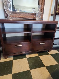 Kitchen cabinet