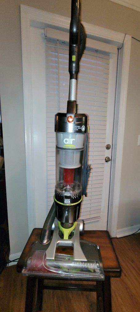 Hoover Air Steerable Upright Vacuum Cleaner w/ Filter with HEPA Media