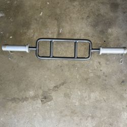 Olympic Tricep Bar.          35 Dollars 