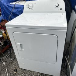 Kenmore Dryer Gas Very Clean And In Great Condition 