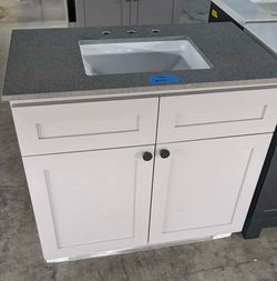 36in Bathroom Vanity with Top