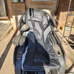 Free Massaging Chair