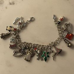 Vintage Christmas Charm Bracelet 