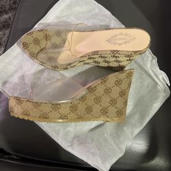 Gucci Sandals 