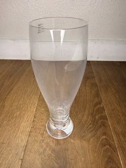 Crate&Barrel Direction Pilsner Glass (Set of 6)