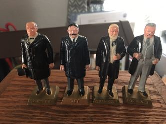 Marx toy co 4 president figures . Hand painted