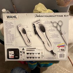 Wall Deluxe Haircutting Kit 