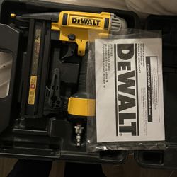 Dewalt 18 Gauge Nail Gun