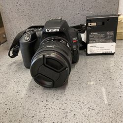 Canon Camera $499.99