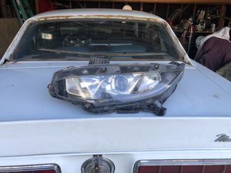 2017 Civic Headlight 