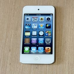 iPod Touch 4th Gen White 16 GB Model:A1367 16GB Works Great w/593-Songs Read Blw 