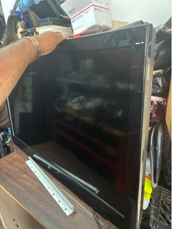 Nice 40’’ tv not a smart tv