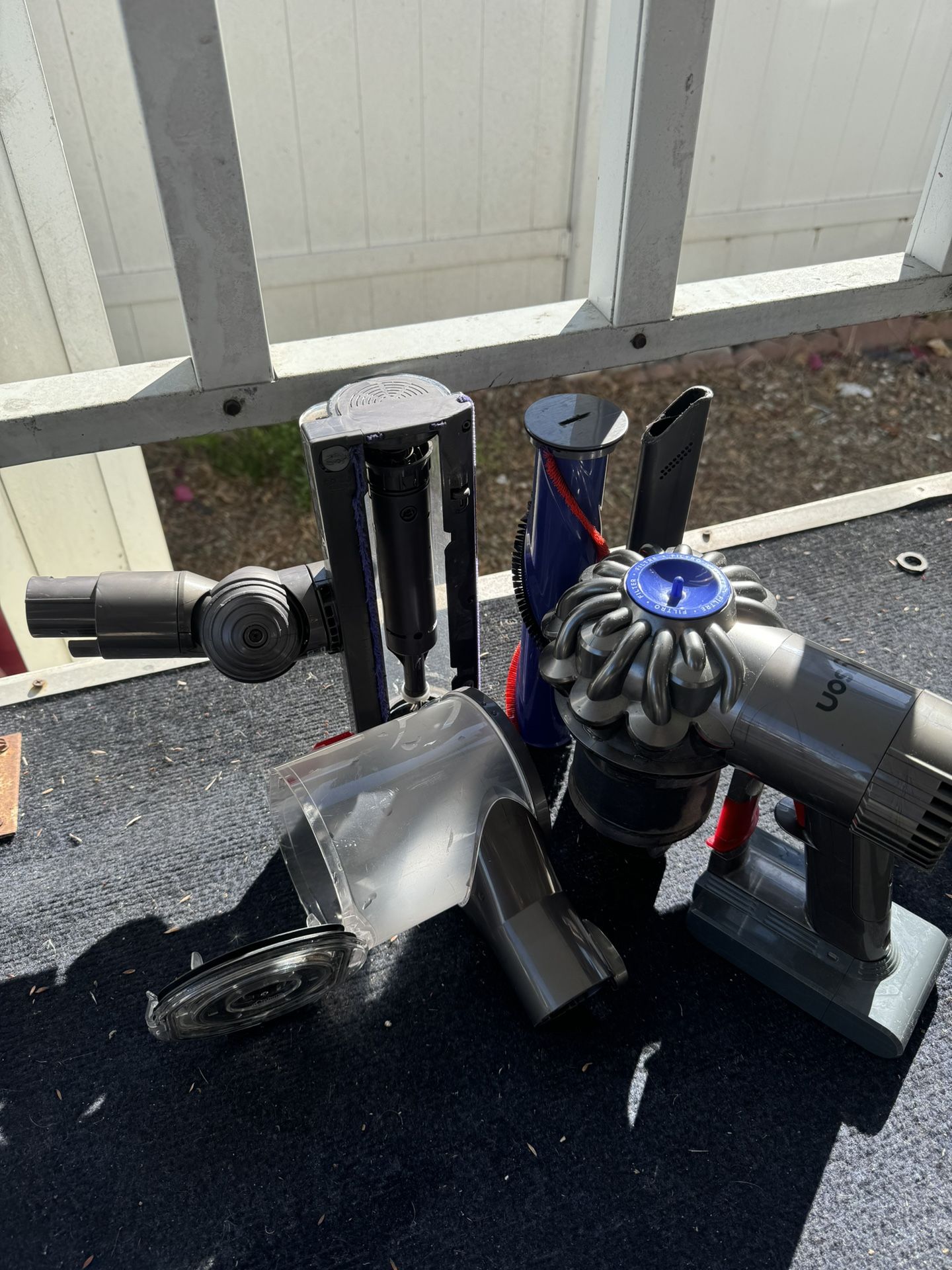 Dyson V6 *Please Read The Caption*