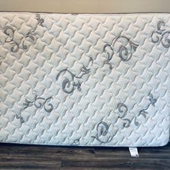 Mattress Set Thermapedic— Mattress, Memory Foam Topper, Base, Bed Frame, Comforter + Sheet Set 