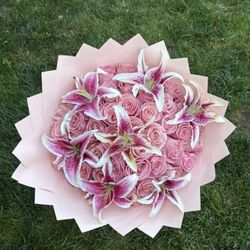 Ramo Buchon Roses Flower Bouquet 
