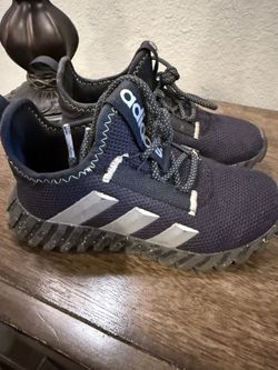 Adidas Boys Shoes Size 1y