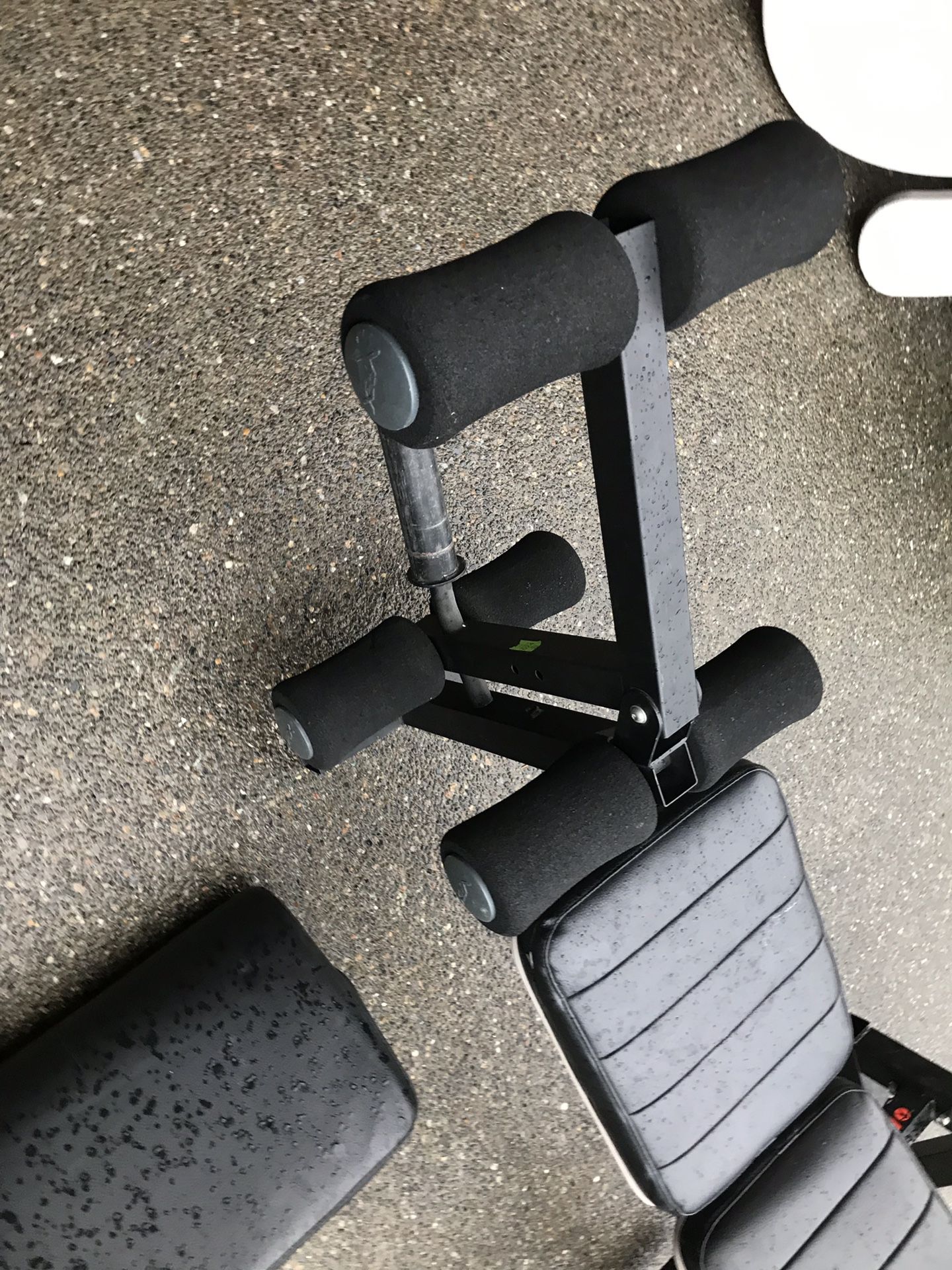 Marcy Flat, Incline and Decline Bench with leg curl and extension and