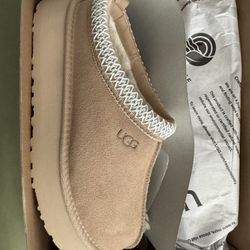 UGGS New