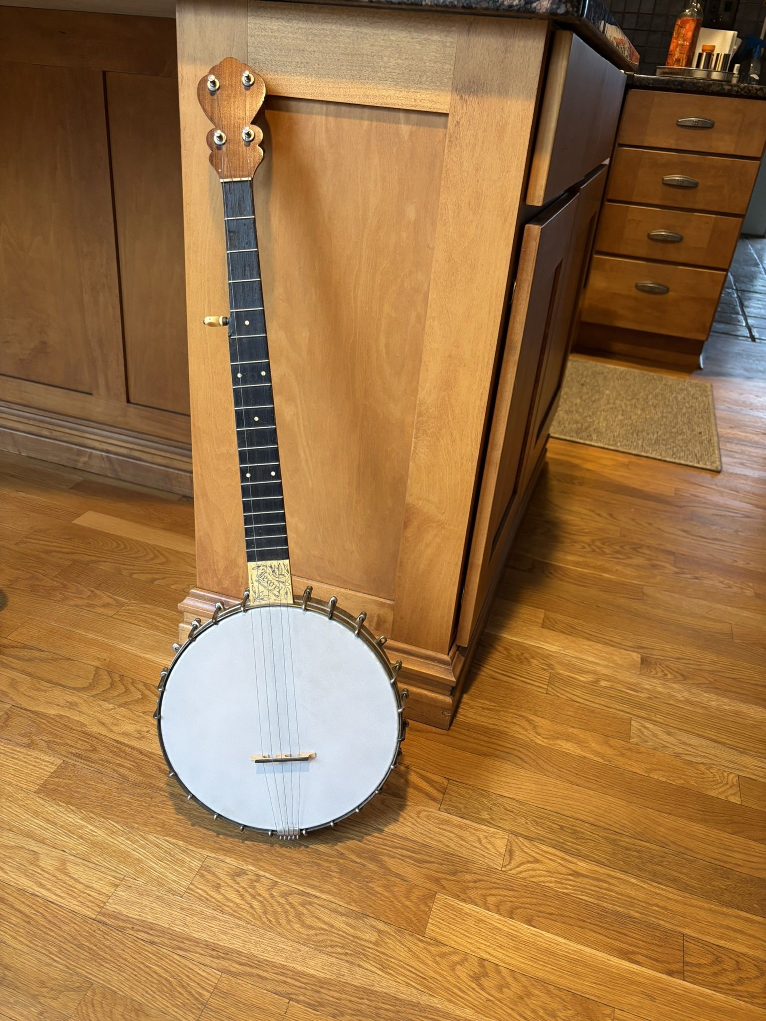 JEWEL 5 STRING BANJO