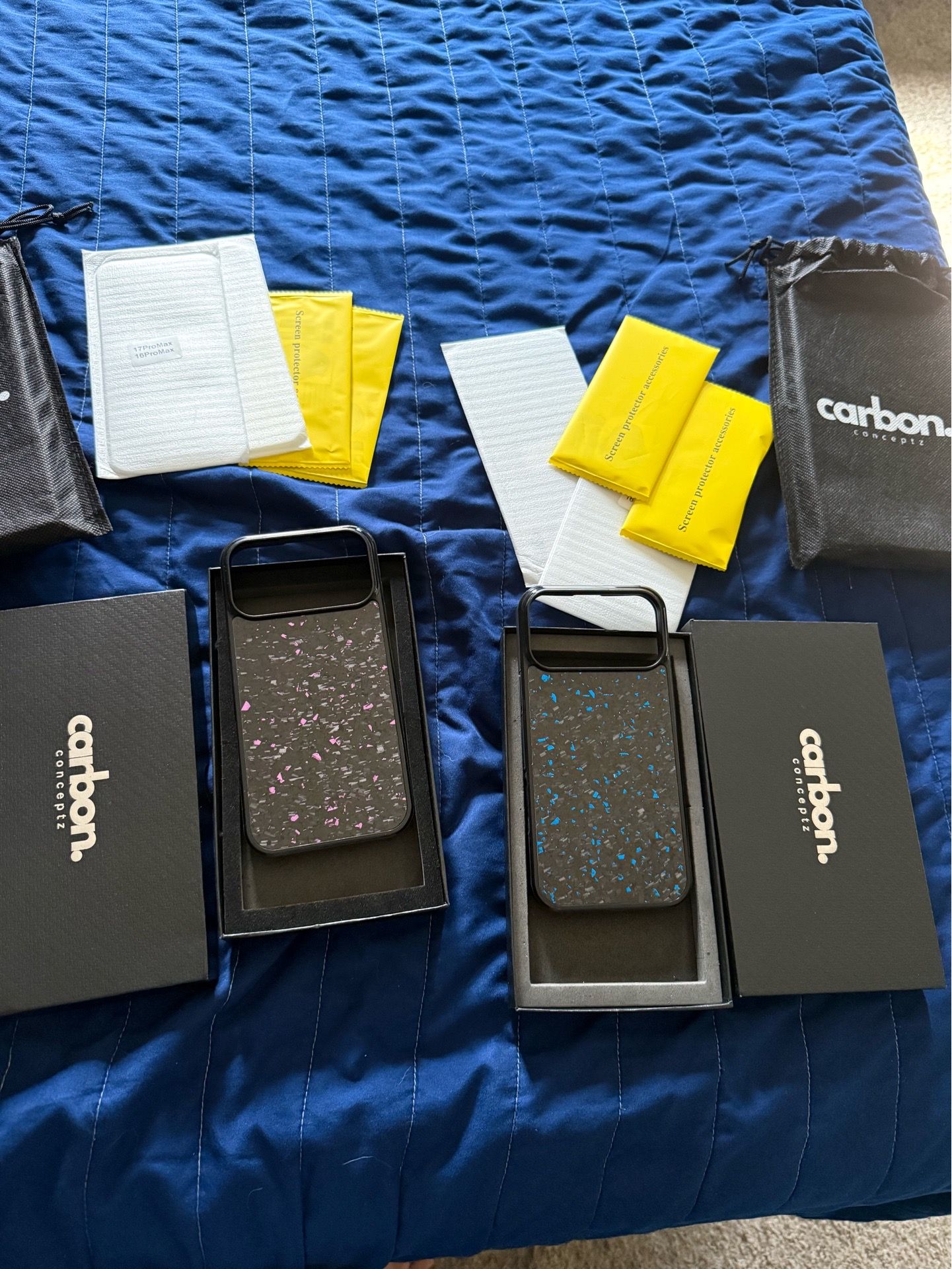 iPhone 16/17 pro max carbon case