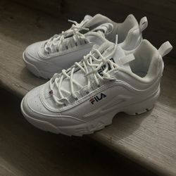 Classic Fila Disruptor Size 6