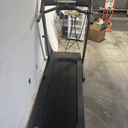 Weslo Cadence G 5.9 Folding Treadmill