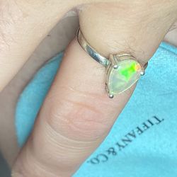 Nice Welo Opal Set In Sterling Silver Ring Size 7