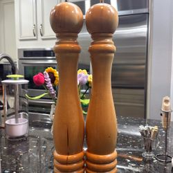 Wood Salt Mill And Pepper Grinder