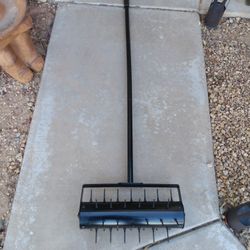 Rolling Lawn Aerator