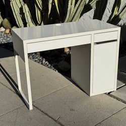 Wood Desk White 2 Drawers 3 Tier Shelve Unit With Door (Silver Lake)