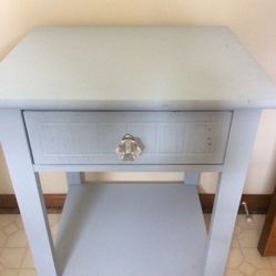 Cabinet with one drawer and shelf