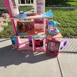 Dream  Barbies  House $30