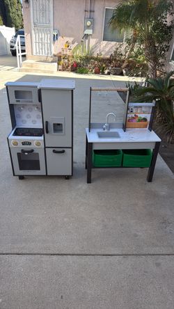 Delta Children Kids Play Kitchen Set