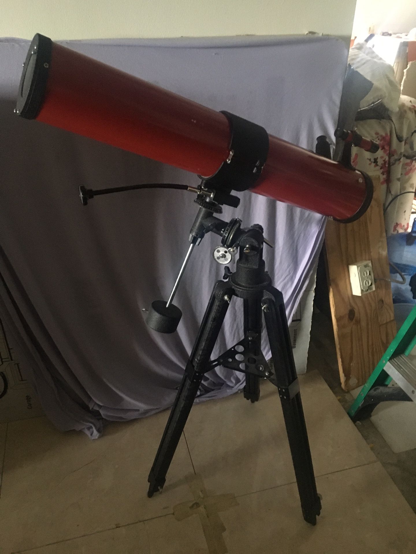 Telescopes Tasco Vintage Color Red, God Condition