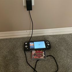 Switch Lite W/ Pokemon Shield