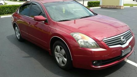 5900 cash o con $1700 down payment