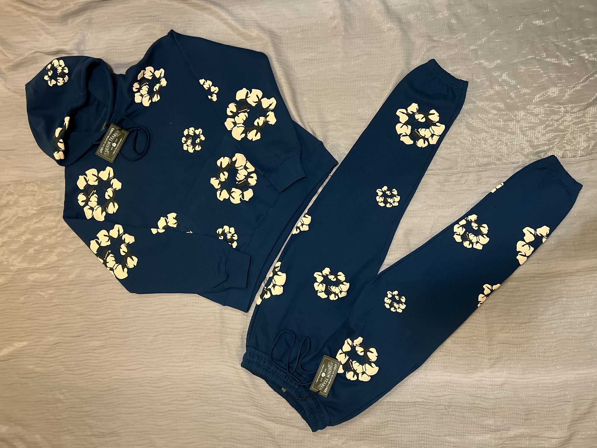 Denim Tears Sweatsuit Blue Color(T-shirt& Sweatpants) Available In Size S. M l