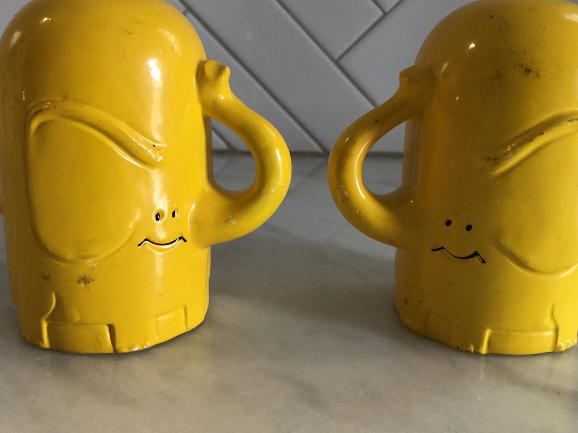 Elephant Salt & Pepper Shaker