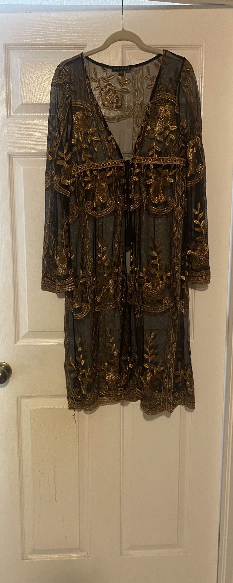 Haute Monde Embellished Robe With Tassel Detail Size Small
