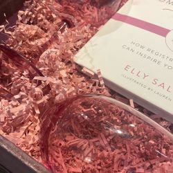 Gift Box . Beautiful For Bridal Shower 