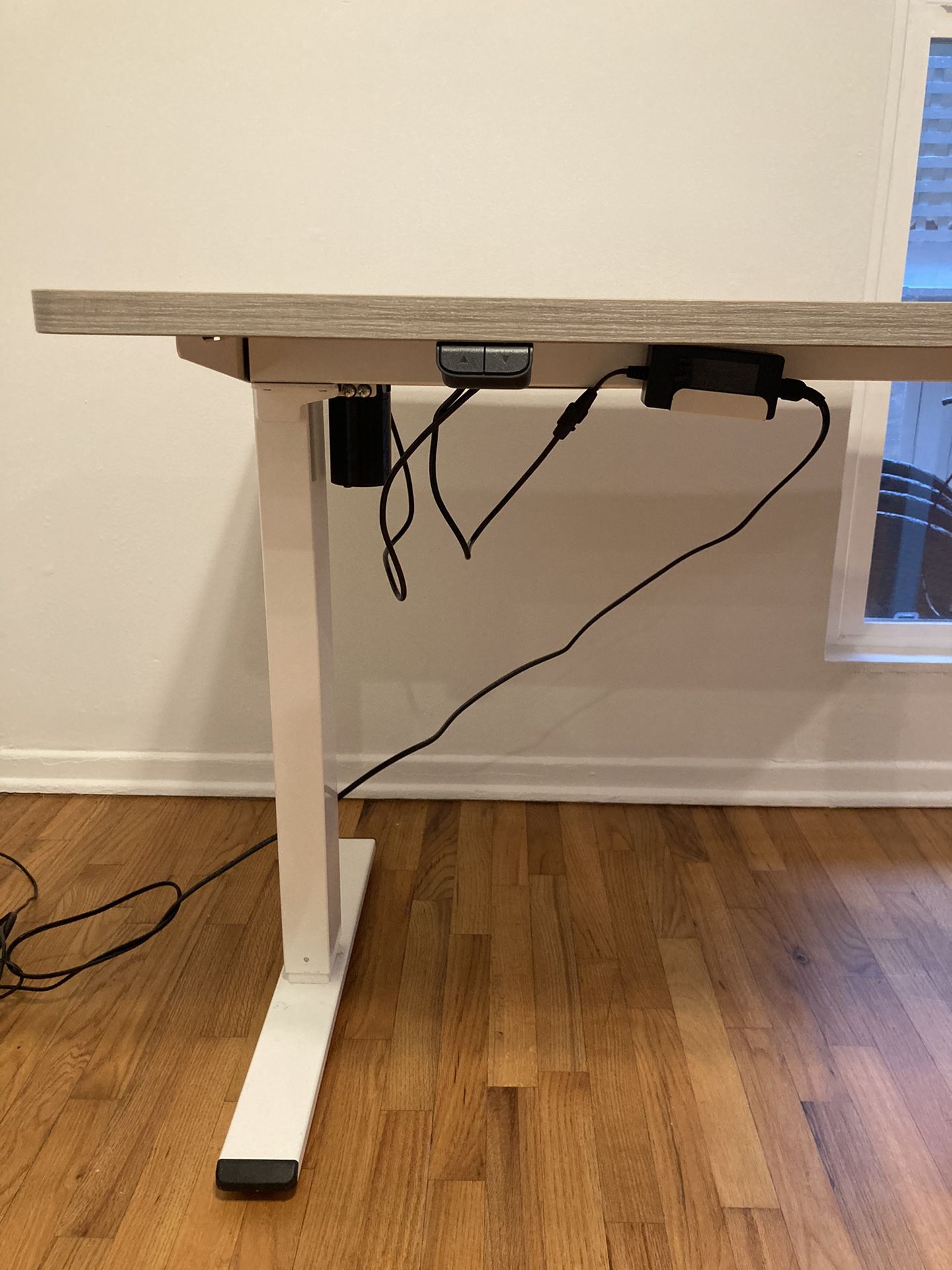 FlexiSpot Seiffen Laminated Standing Desk (Eco & Pro) for Sale in Santa Monica, CA OfferUp