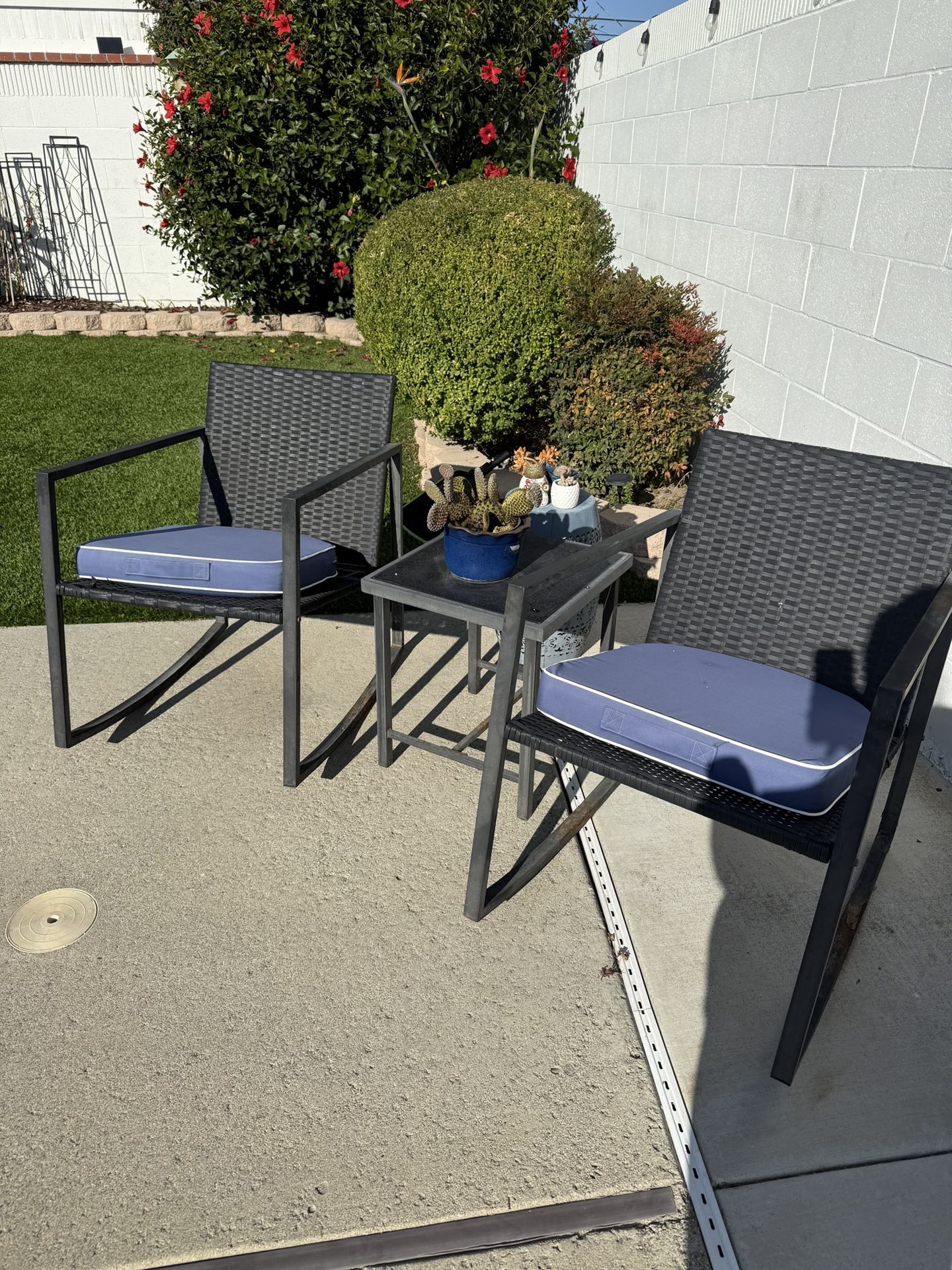 Outdoor Chairs 