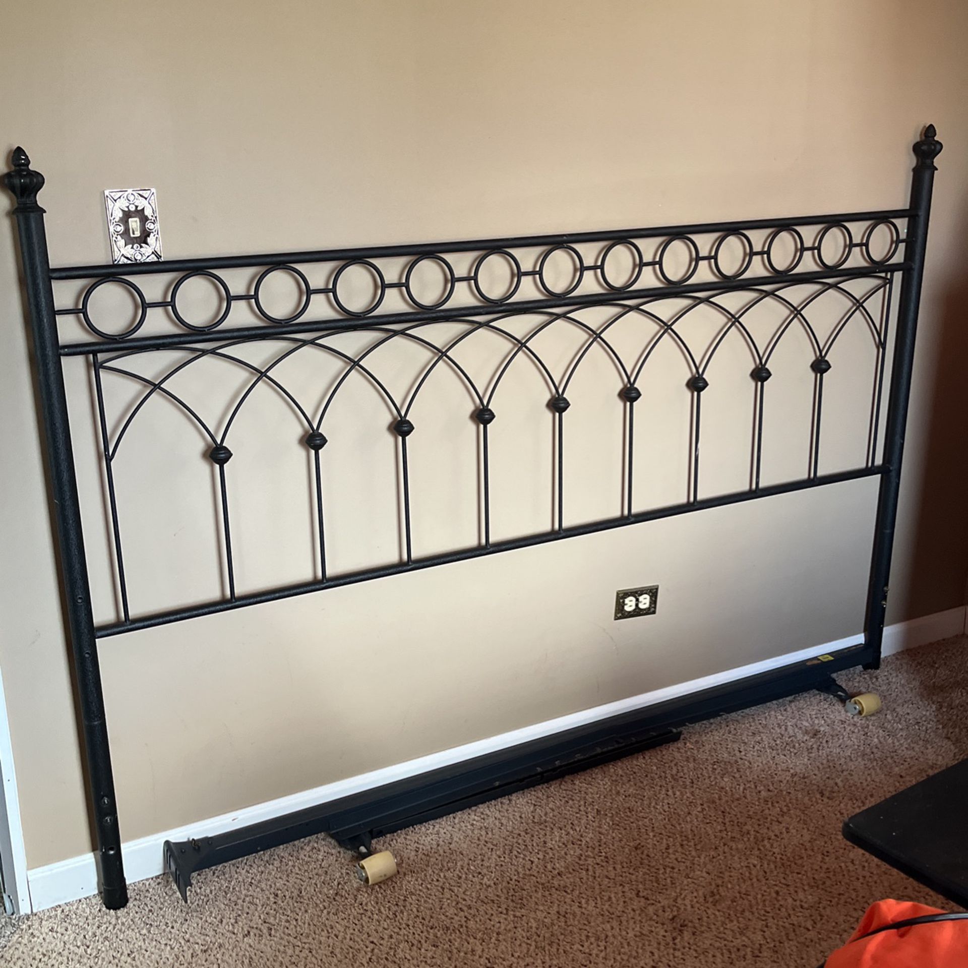 Metal King Size Headboard And Frame 