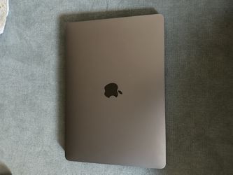 MacBook Air 13.3 Retina Display 8GB
