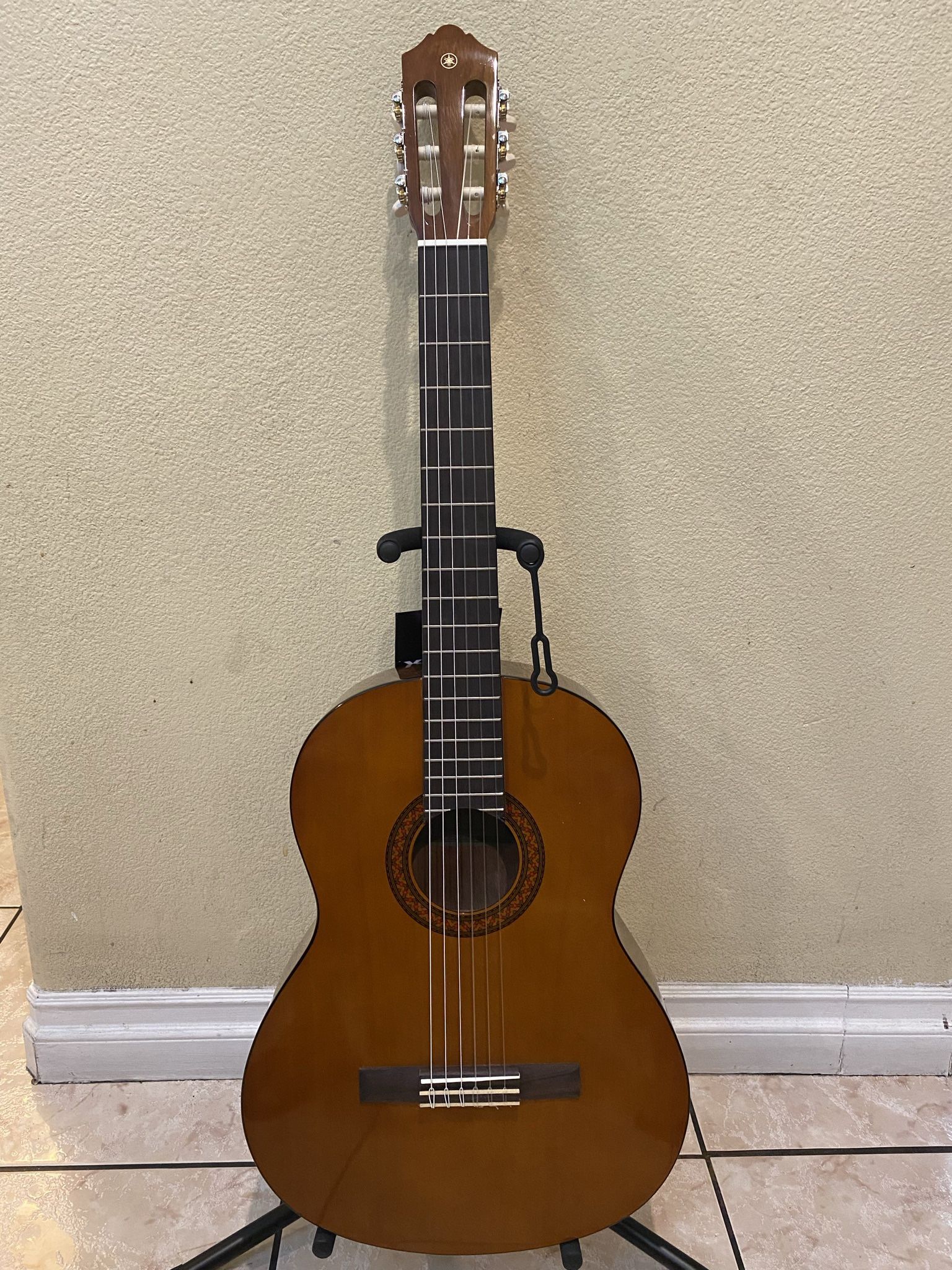 Yamaha C40 Classic Acoustic Guitar 