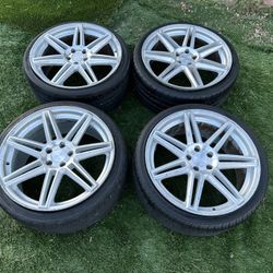 Niche Lucerne 20 Inch Rims With Tires