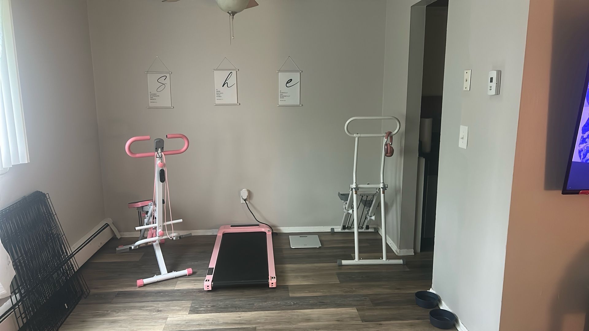 Work Out Equipment 1(squat Machine)2(treadmill)3(stairclimber)