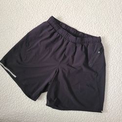 Short Mediano Lululemon 