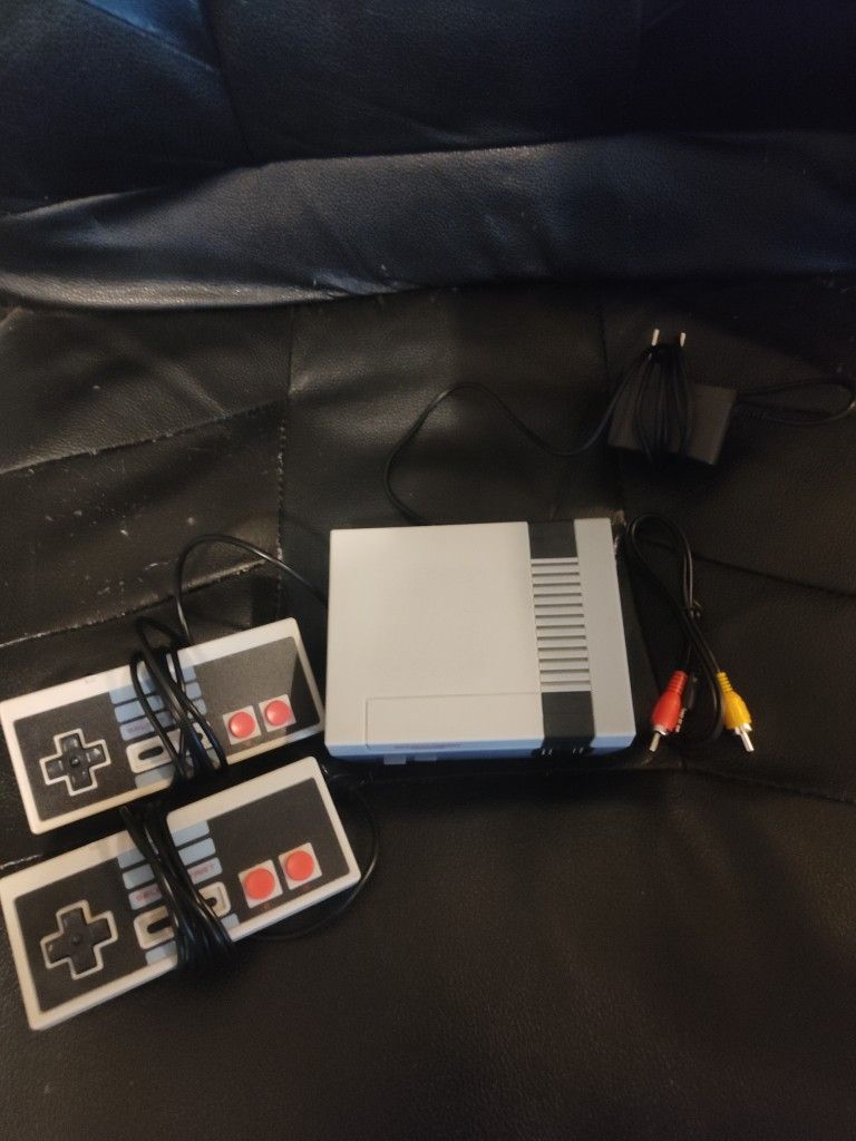 Nintendo mini 620 Game Console.(Brand New!)